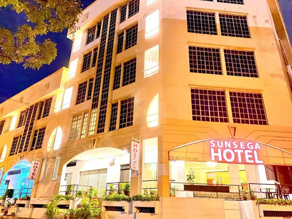 Sunsega Hotel Perai Bagian luar foto