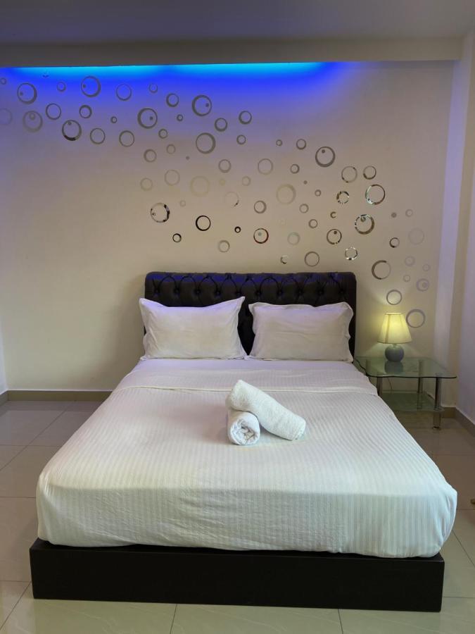 Sunsega Hotel Perai Bagian luar foto